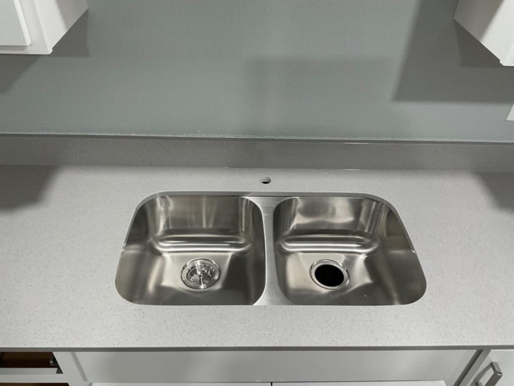 One Quartz Simply Grey undermount kitchen stainless steel sink